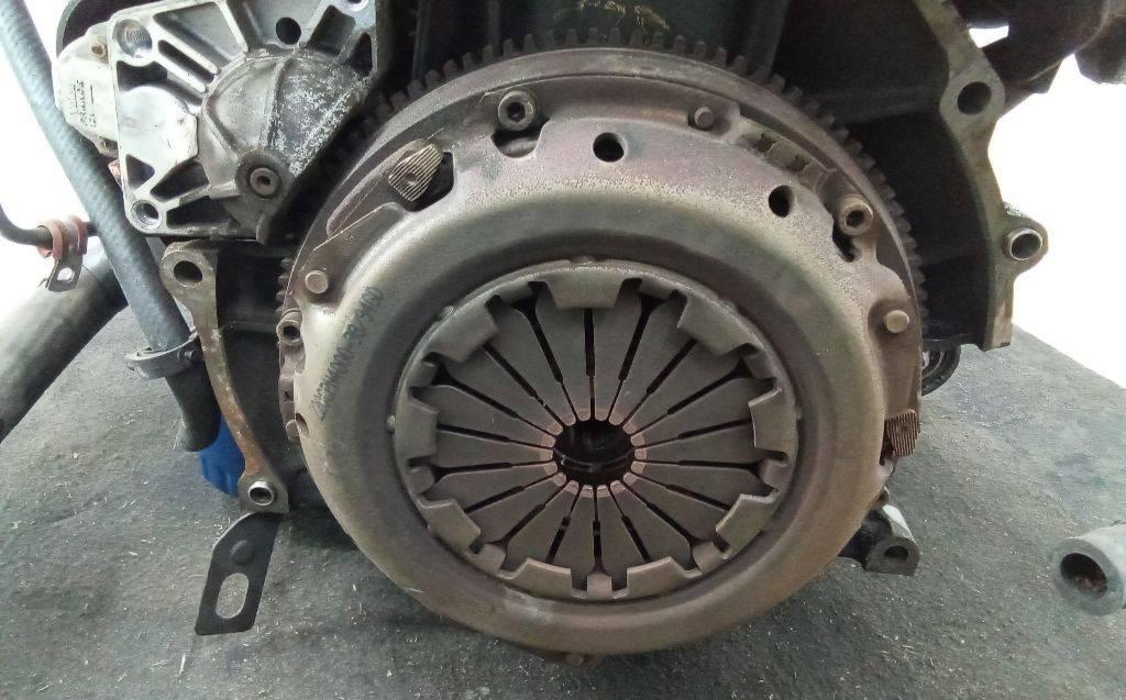 комплект сцепления Renault Laguna 1 поколение 1995, 2.2 л., дизель, МКПП - фото №1