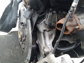 кронштейн топливного фильтра Kia Sorento 1 поколение [рестайлинг] 2007, 2.5 л., дизель