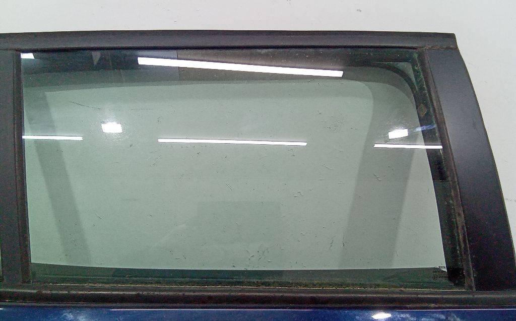 стекло двери задней правой Renault Megane 3 поколение 2009, DOT211 - фото №1