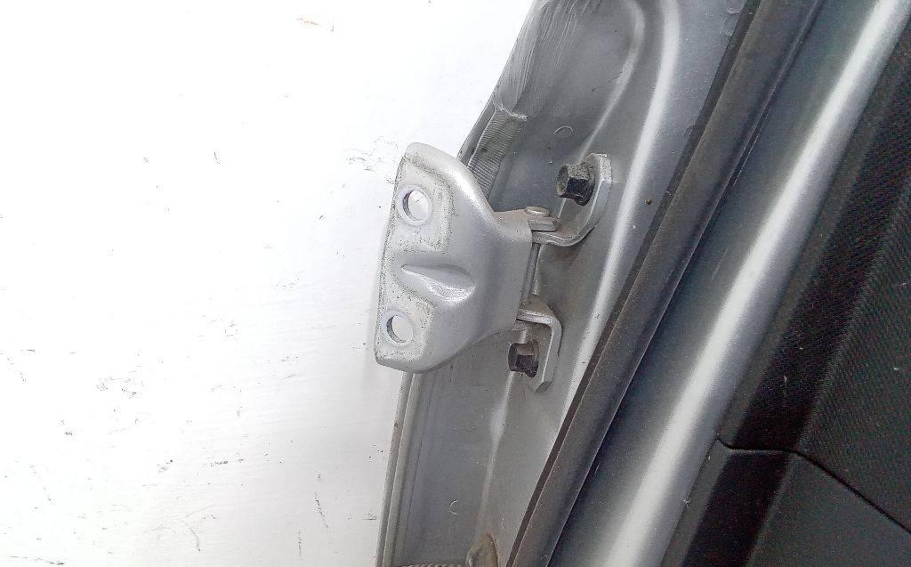 петля двери Hyundai i30 FD 2008 - фото №1