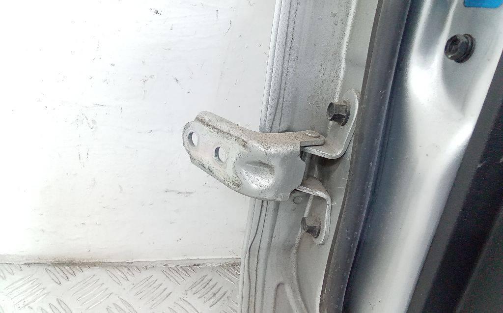 петля двери Hyundai i30 FD 2008 - фото №1