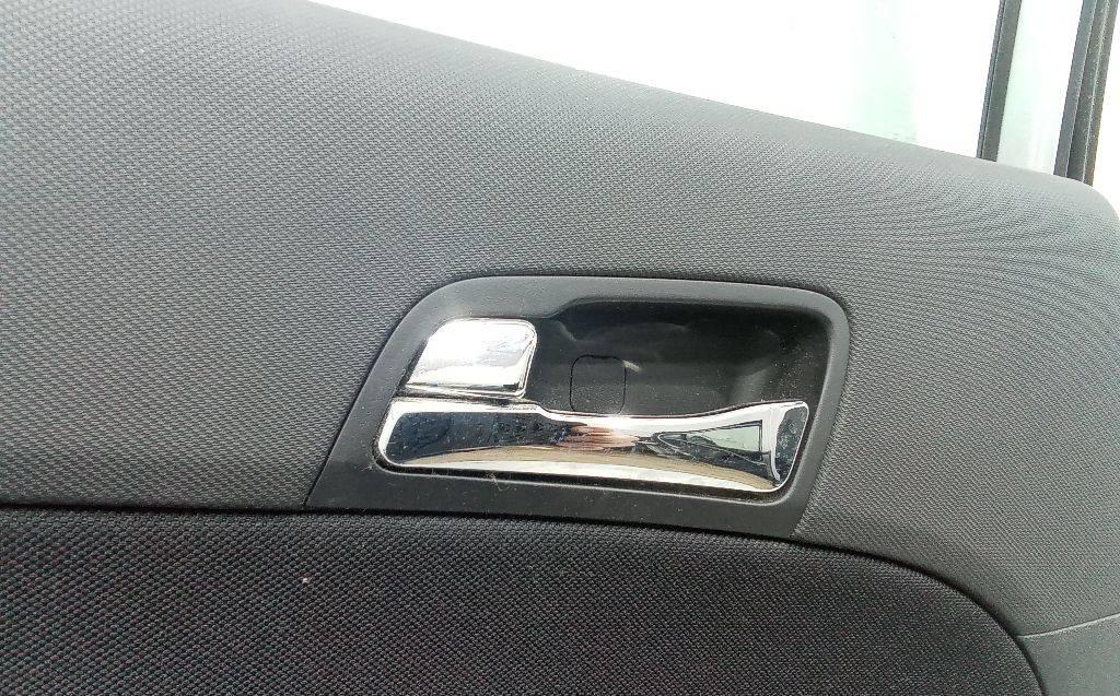 ручка внутренняя задняя левая Hyundai i30 FD 2008 - фото №1