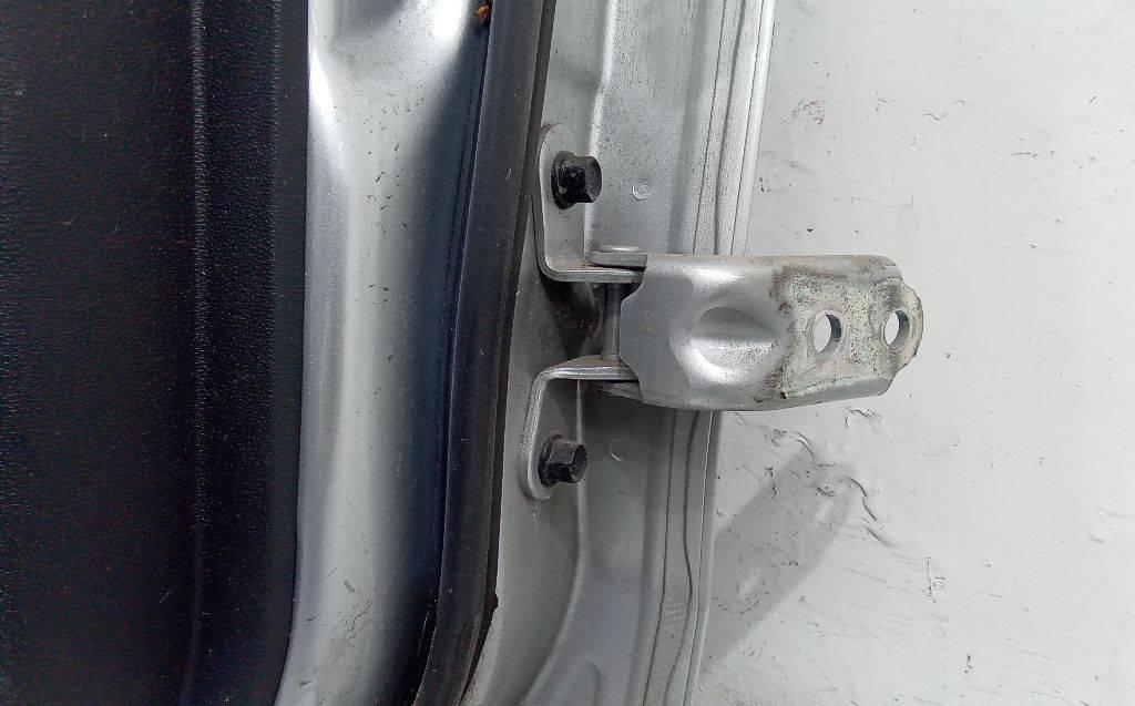петля двери Hyundai i30 FD 2008 - фото №1
