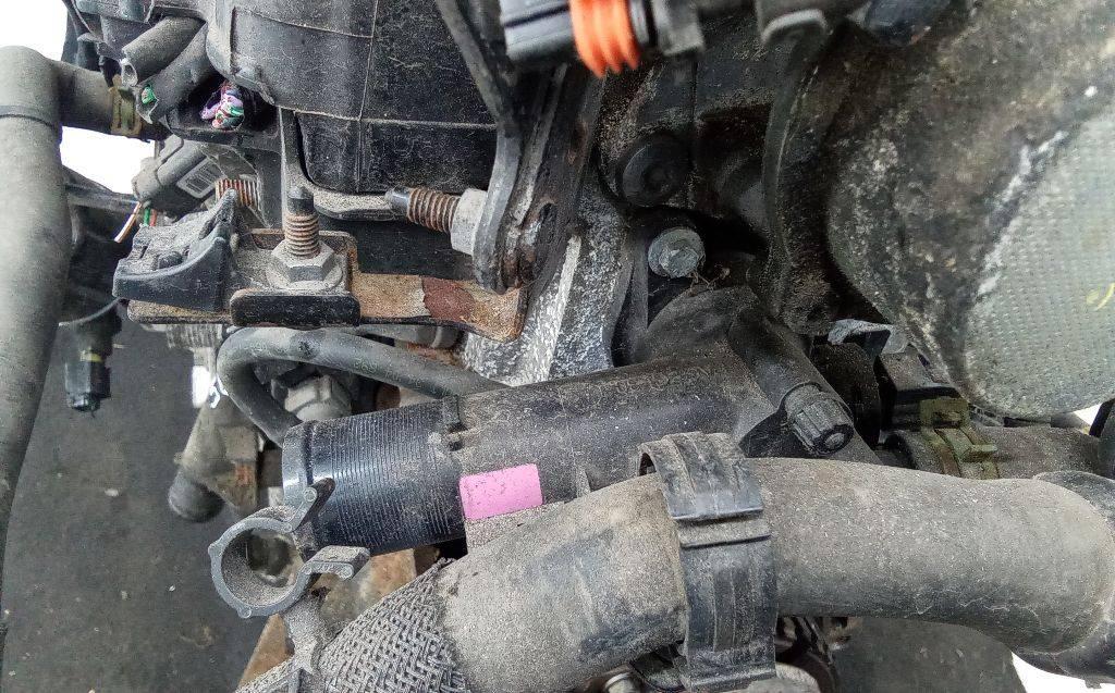 корпус термостата Renault Megane 3 поколение 2011, 1.5 л., дизель, МКПП - фото №1