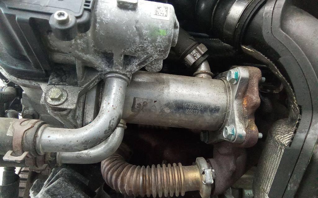 охладитель EGR / Радиатор EGR Renault Megane 3 поколение 2011, 1.5 л., дизель, МКПП, 147356133R - фото №1