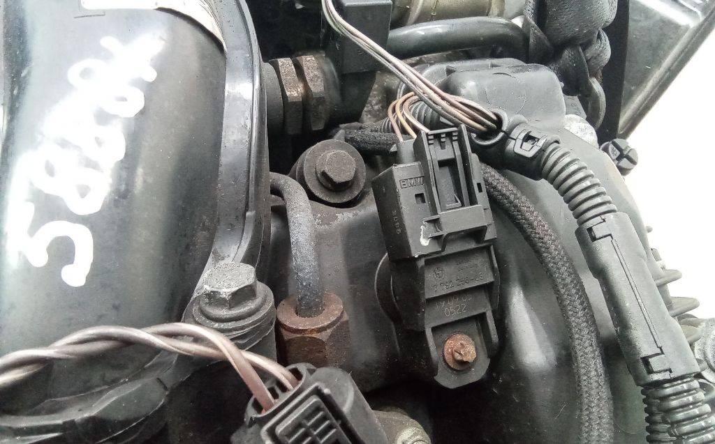 датчик распредвала BMW 5 серия E60/E61 2005, 2.5 л., дизель, МКПП, 779225603 - фото №1