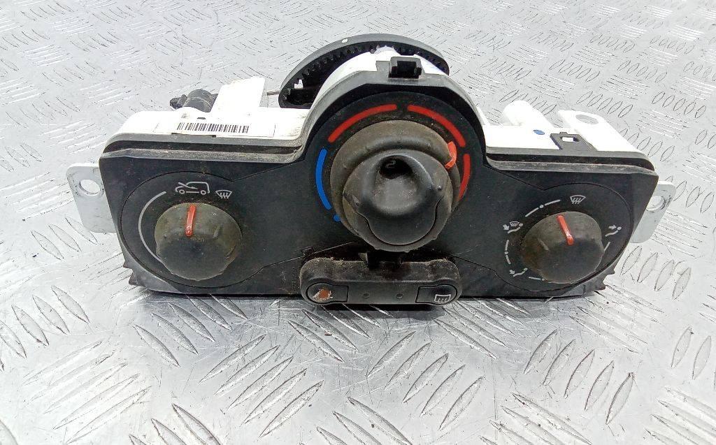 блок управления печки / климат-контроля Renault Kangoo 2 поколение 2012, 5F2140100 - фото №1