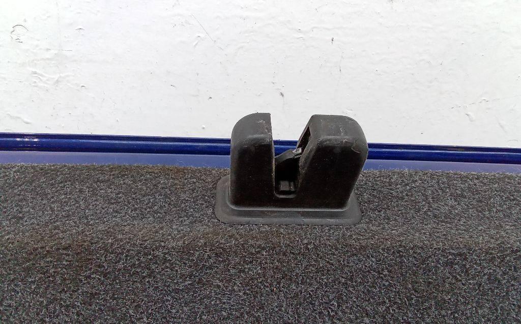 замок багажника Volkswagen Passat B6 2007 - фото №1