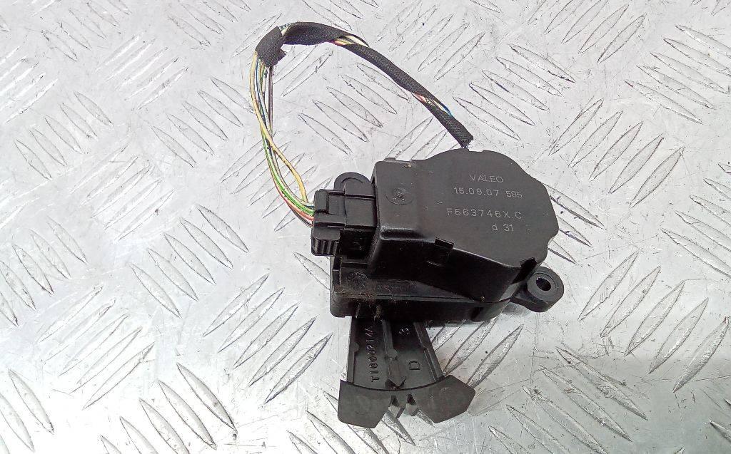 моторчик заслонки печки Peugeot 308 T7 2008, 1.6 л., дизель, F663746XC - фото №1