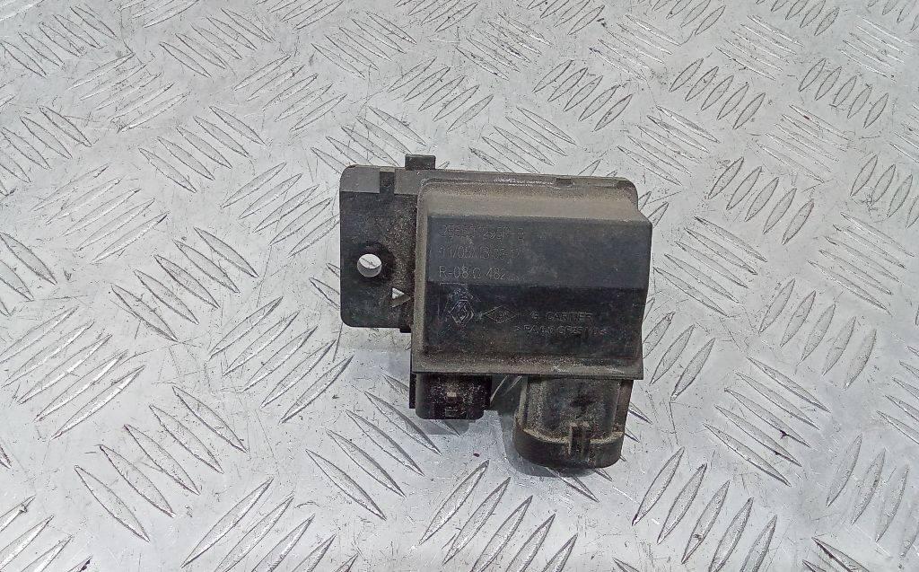 Сопротивление вентилятора охлаждения Renault Clio 4 поколение 2014, 255501295R - фото №1