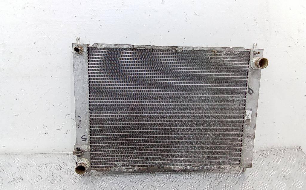 радиатор (основной) Renault Clio 3 поколение 2006, 8200365427 - фото №1