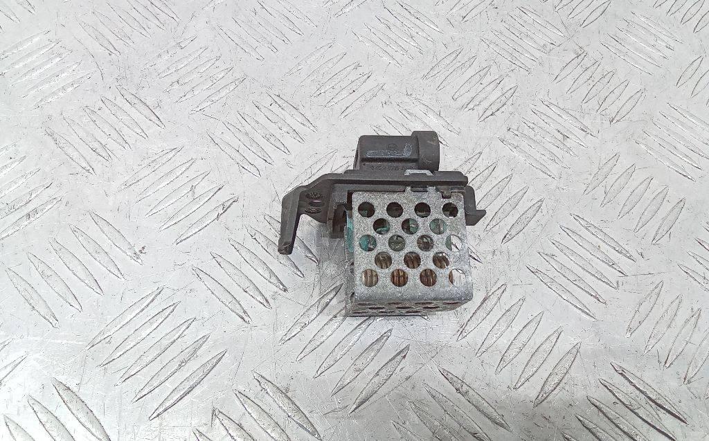 Сопротивление вентилятора охлаждения Renault Laguna 3 поколение 2008, 1.5 л., дизель, 3134503086 - фото №1