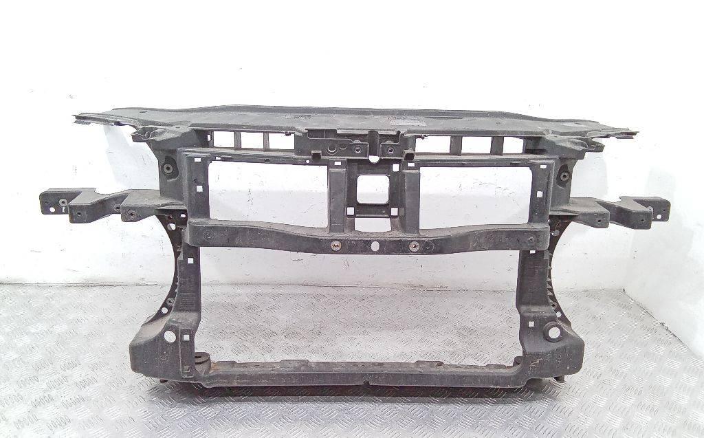 передняя панель крепления облицовки (телевизор) Volkswagen Passat B6 2006 - фото №1