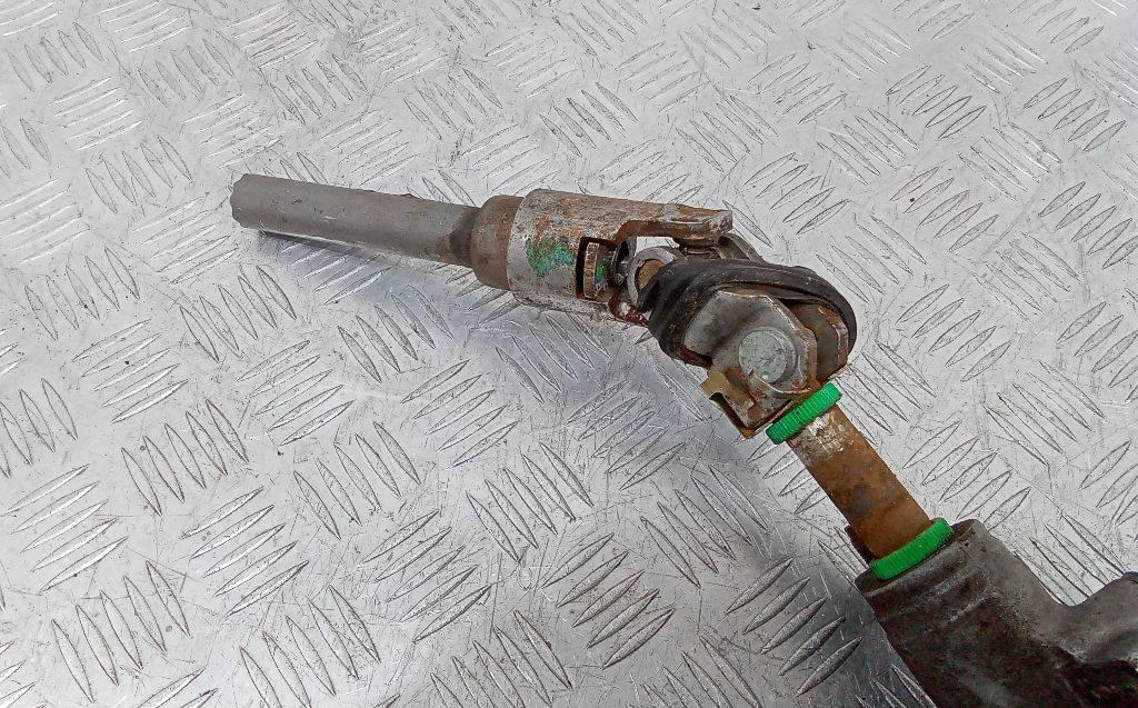 рулевой карданчик Peugeot 407 1 поколение 2007 - фото №1