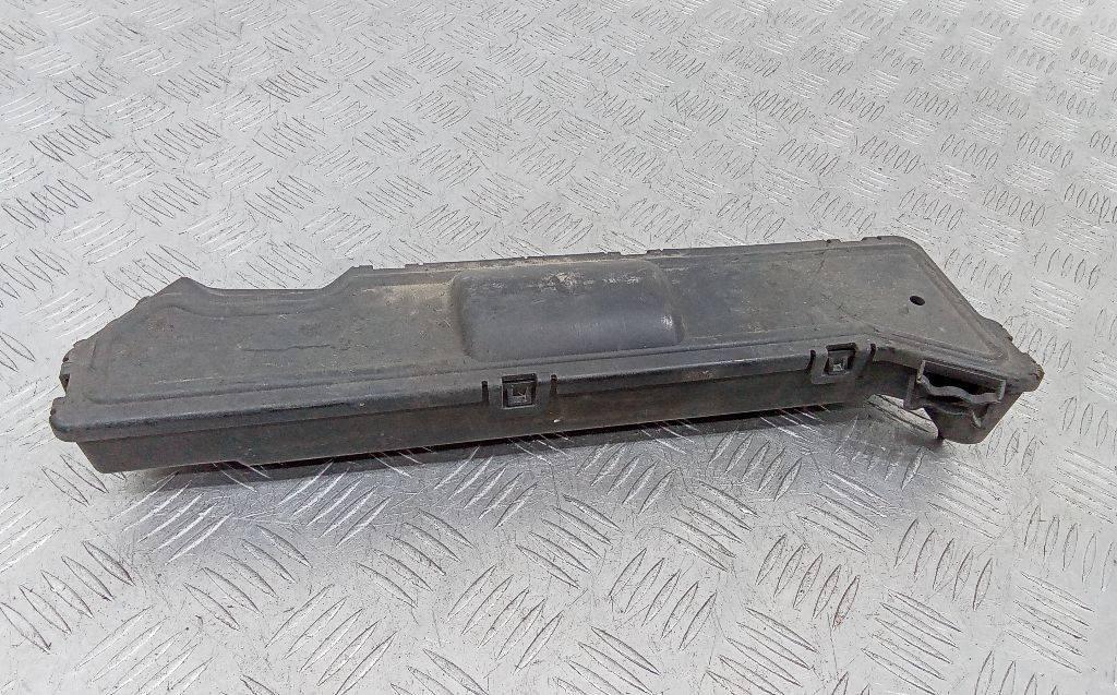 кожух электрических разъемов Citroen C5 2 поколение 2010, 9664398080, 9653051380 - фото №1