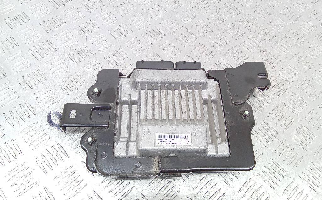 блок управления двигателем Honda CR-V 5 поколение 2018, 1.5 л., бензин, АКПП, 37820-5PA-A67 - фото №1
