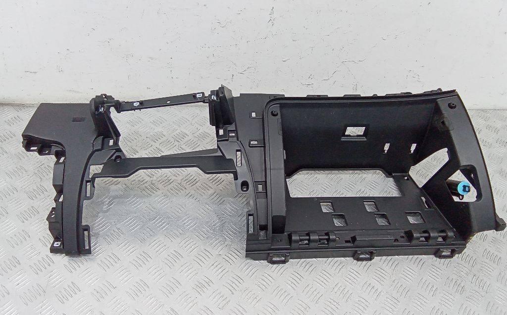 пластик Hyundai Tucson 4 поколение 2022, 84761N7000 - фото №1