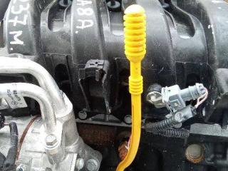 щуп двигателя Renault Clio 4 поколение 2014, 1.2 л., бензин, МКПП, 8200255423