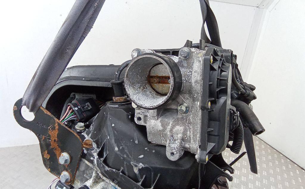 заслонка дроссельная Renault Clio 4 поколение 2014, 1.2 л., бензин, МКПП, 8200568712 - фото №1