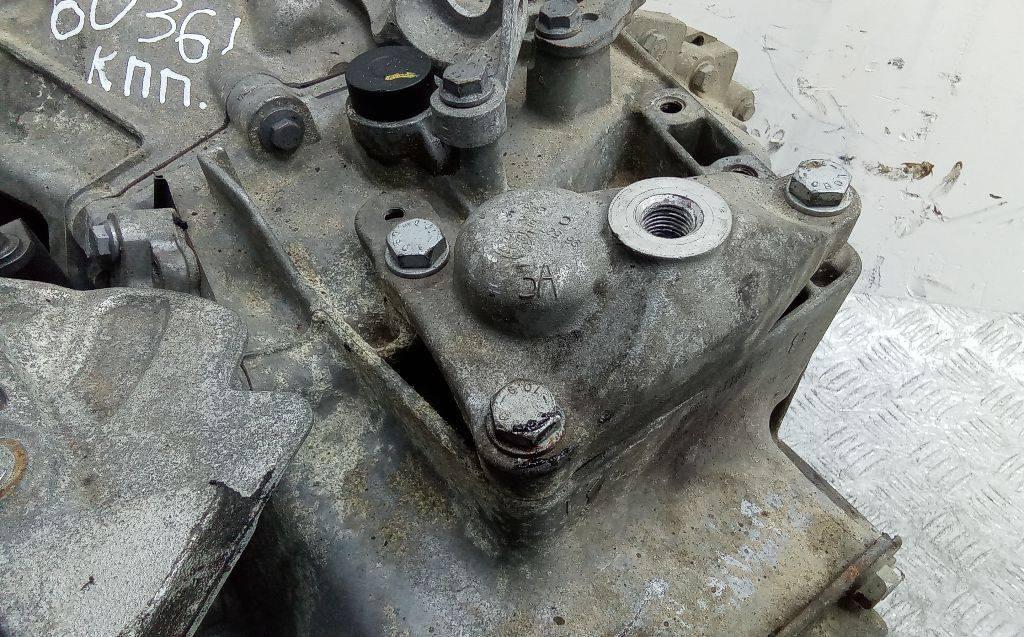 кронштейн КПП Peugeot 5008 1 поколение 2011, 1.6 л., дизель, МКПП, 9652761480 - фото №1