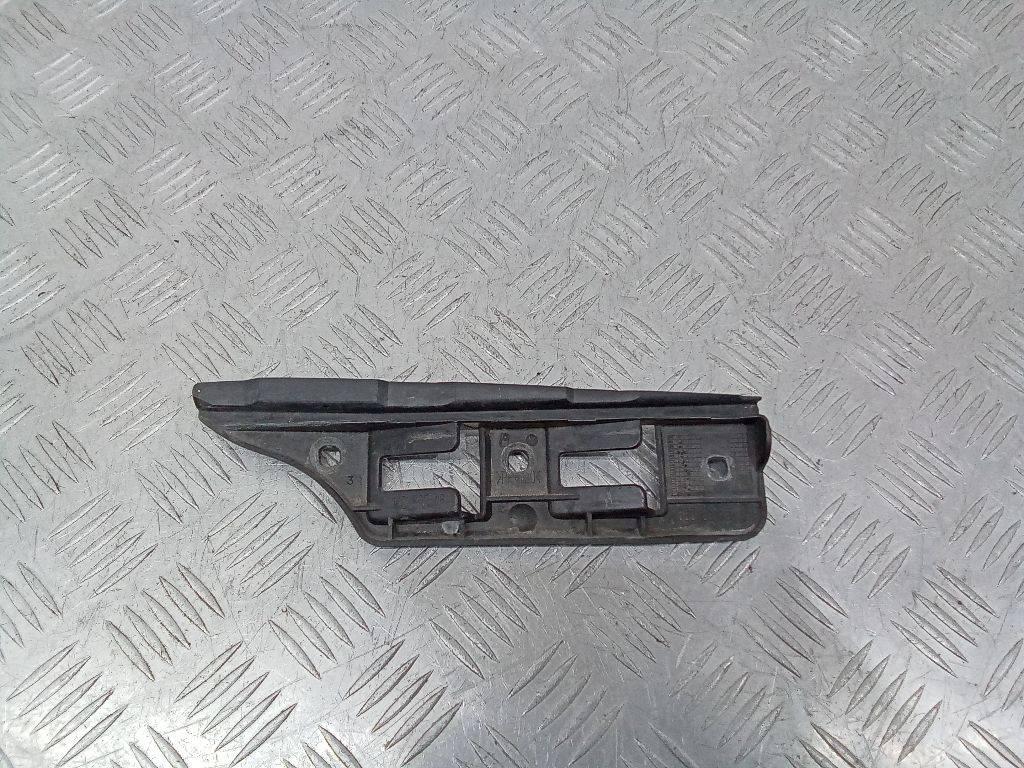 крепление бампера Volkswagen Golf 5 поколение 2004, 1K0807184 - фото №1