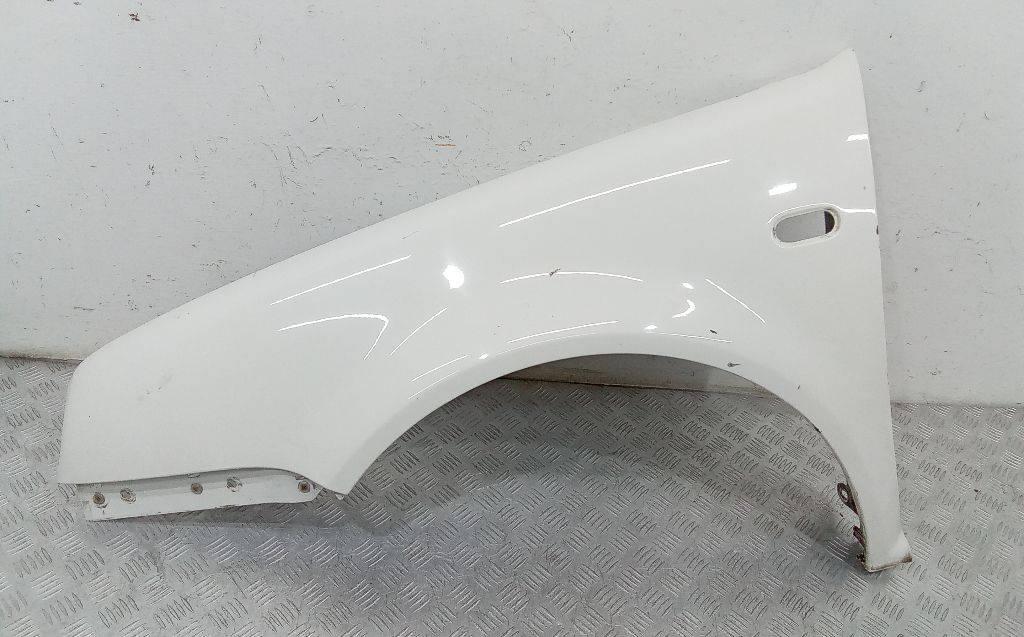 крыло переднее левое Volkswagen Golf 4 поколение 1998 - фото №1