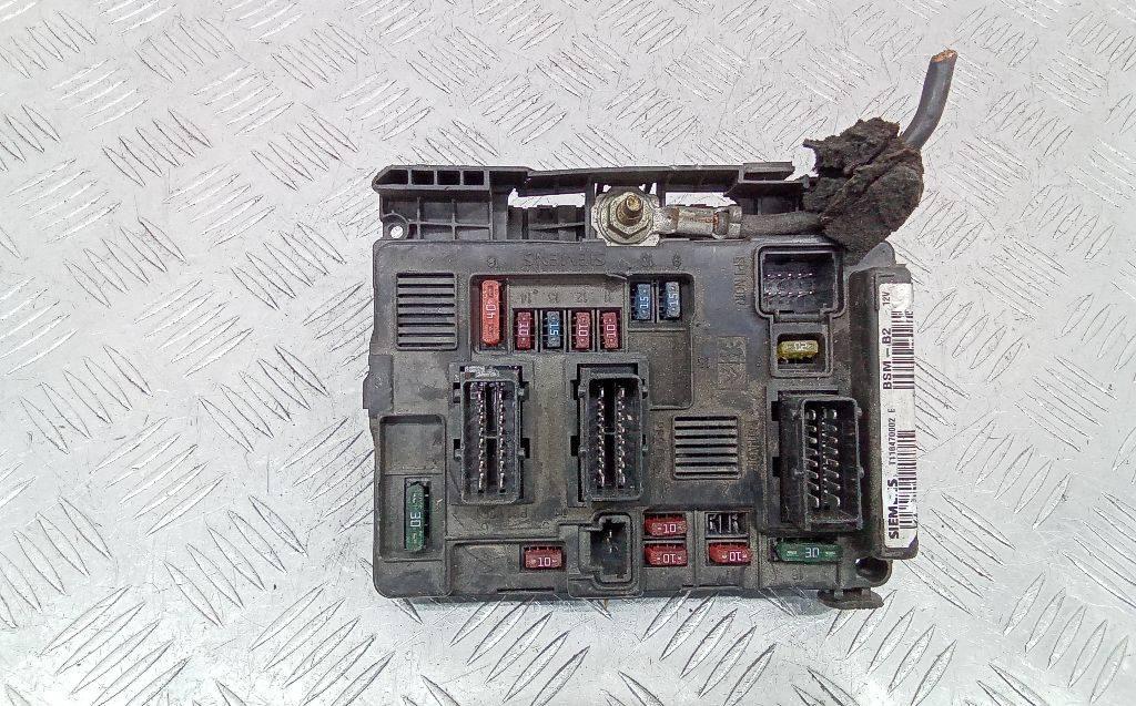 блок предохранителей Citroen Berlingo 1 поколение (M49) 2002, 9643498980 - фото №1