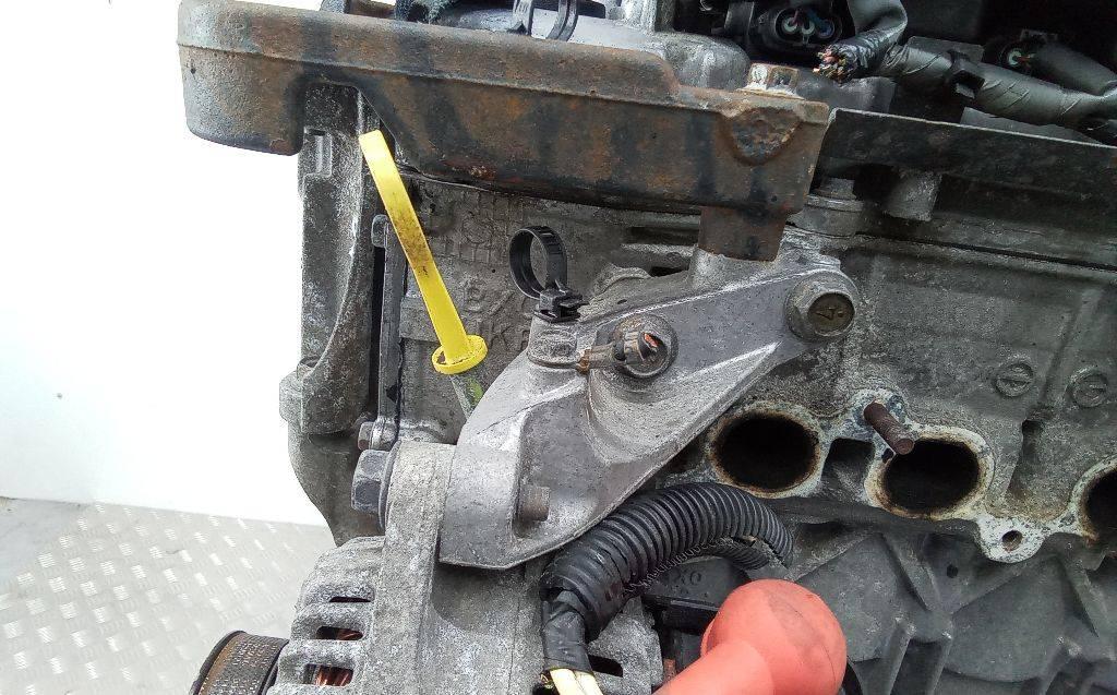 кронштейн генератора Nissan Note E11 2005, 1.4 л., бензин, МКПП - фото №1