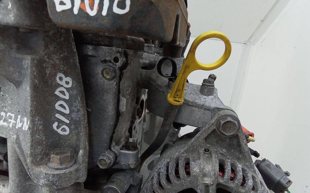 щуп двигателя Nissan Note E11 2005, 1.4 л., бензин, МКПП - фото №1