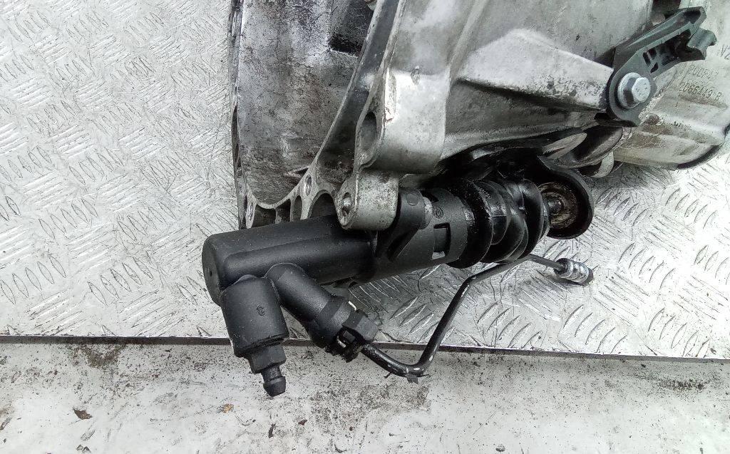 цилиндр сцепления рабочий Peugeot 308 T7 2008, 1.6 л., дизель, МКПП - фото №1