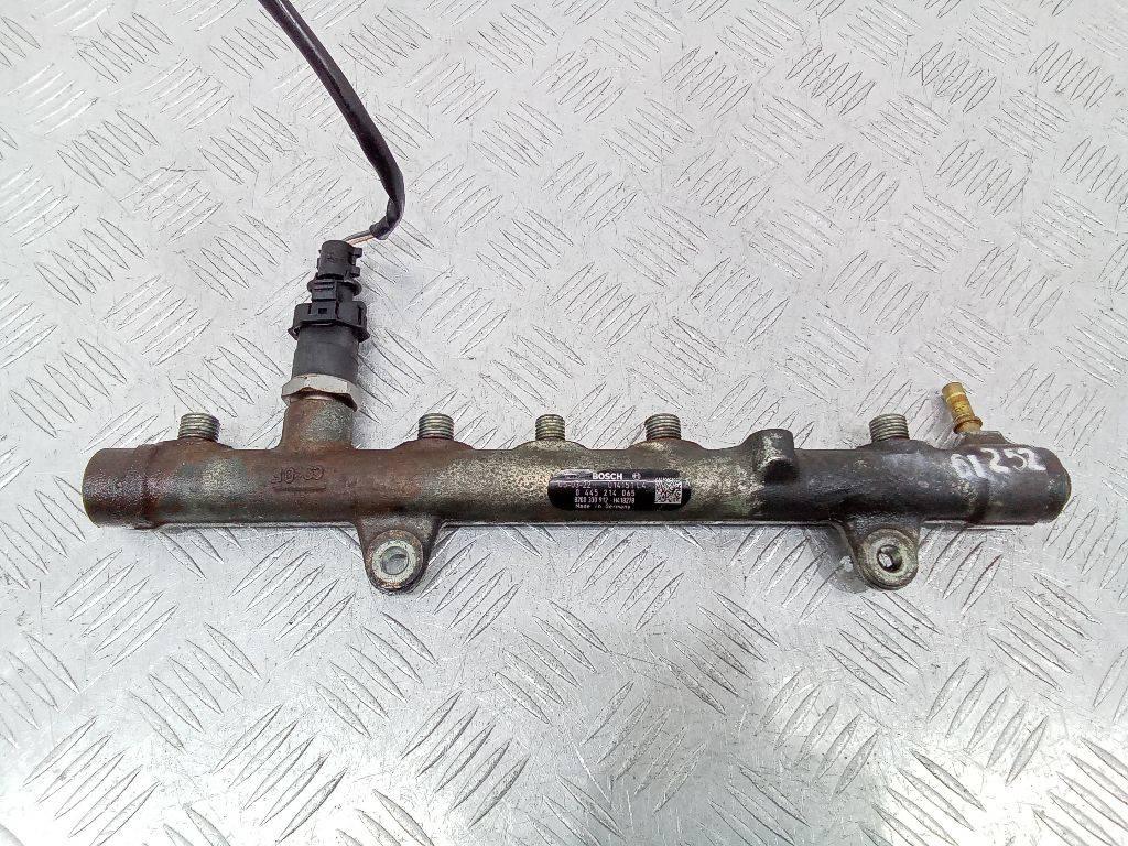 топливная рампа Renault Megane 2 поколение 2005, 1.9 л., дизель, МКПП, 8200330912 - фото №1