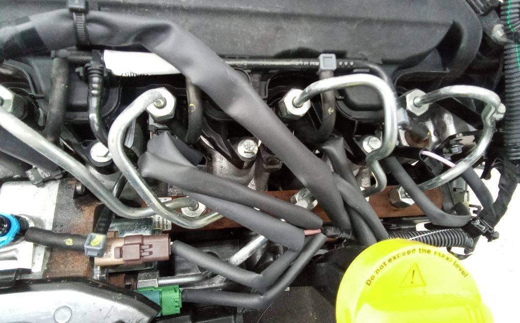 топливная рампа Renault Duster 1 поколение 2011, 1.5 л., дизель, МКПП, 8200701690 - фото №1