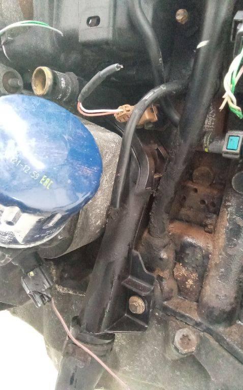 трубка охлаждающей жидкости Dacia Sandero 1 поколение 2011, 1.5 л., дизель, МКПП - фото №1