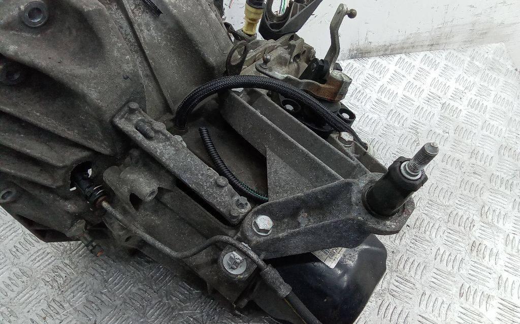 кронштейн КПП Dacia Sandero 1 поколение 2011, 1.5 л., дизель, МКПП - фото №1