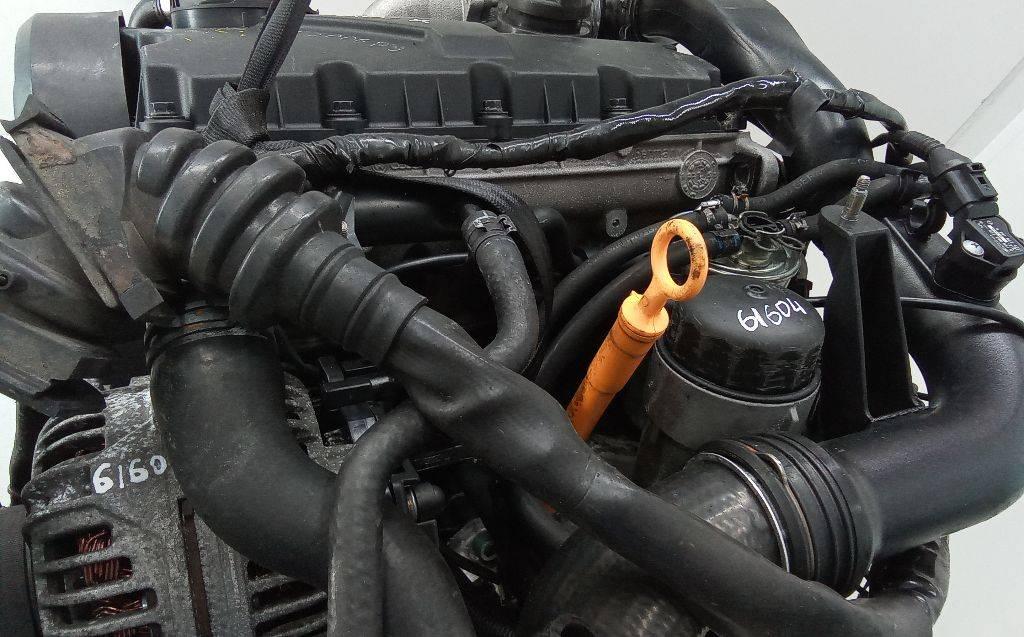 щуп двигателя Audi A4 B6 2001, 1.9 л., дизель, МКПП, 038115611 - фото №1