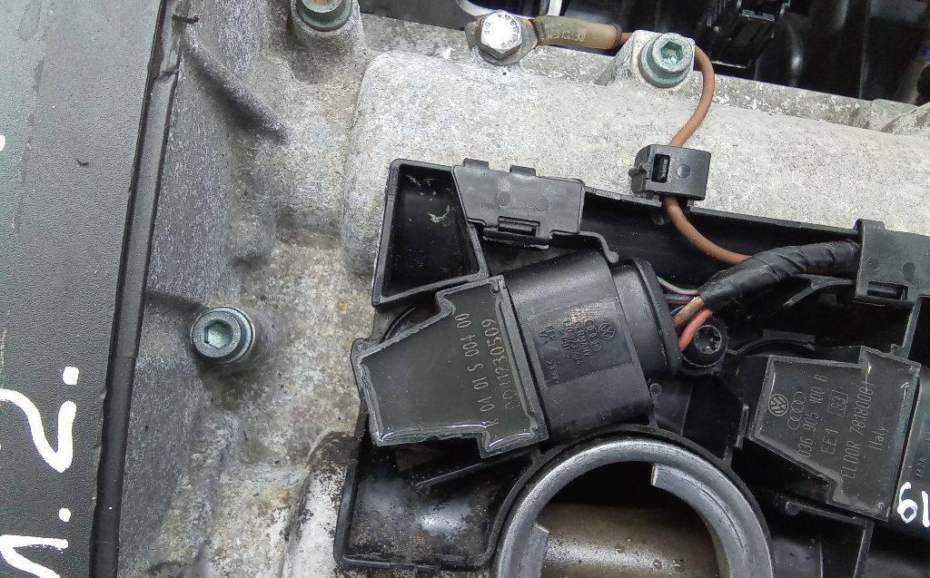 катушка зажигания Volkswagen Golf 5 поколение 2003, 1.6 л., бензин, МКПП, 0041230509 - фото №1