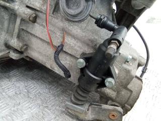 цилиндр сцепления рабочий Volkswagen Golf 5 поколение 2003, 1.6 л., бензин, МКПП, 1J0721261