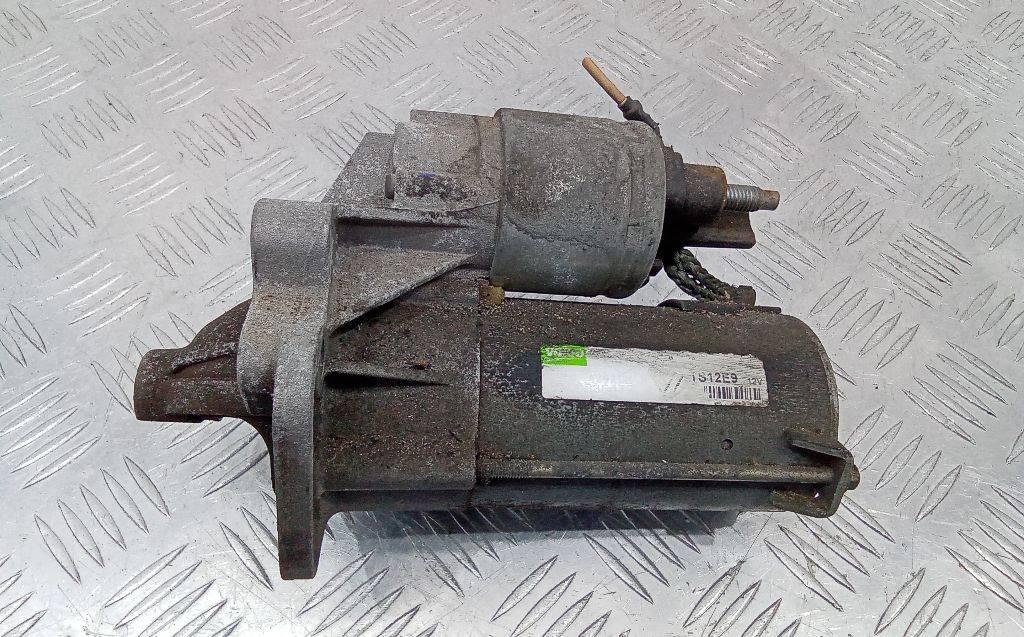 стартер Dacia Logan 2 поколение 2013, 1.5 л., дизель, МКПП, 8200836473 - фото №1