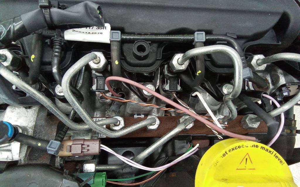 топливная рампа Renault Megane 3 поколение 2011, 1.5 л., дизель, МКПП, 8200701690 - фото №1