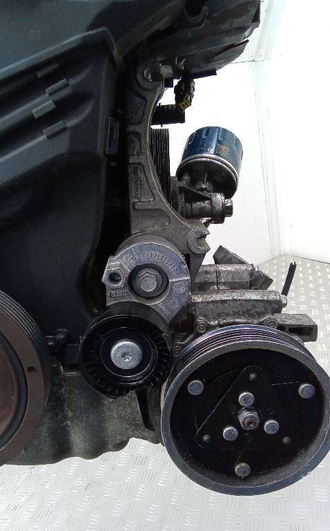 кронштейн генератора Renault Megane 3 поколение 2011, 1.5 л., дизель, МКПП, 8200669494 - фото №1