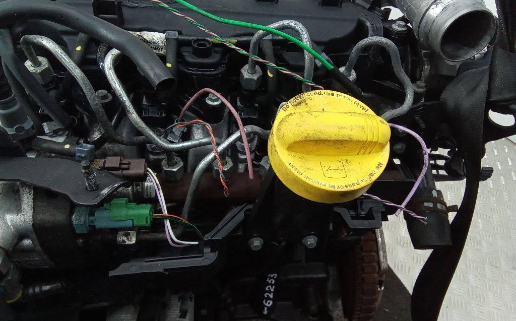 щуп двигателя Renault Megane 3 поколение 2011, 1.5 л., дизель, МКПП - фото №1