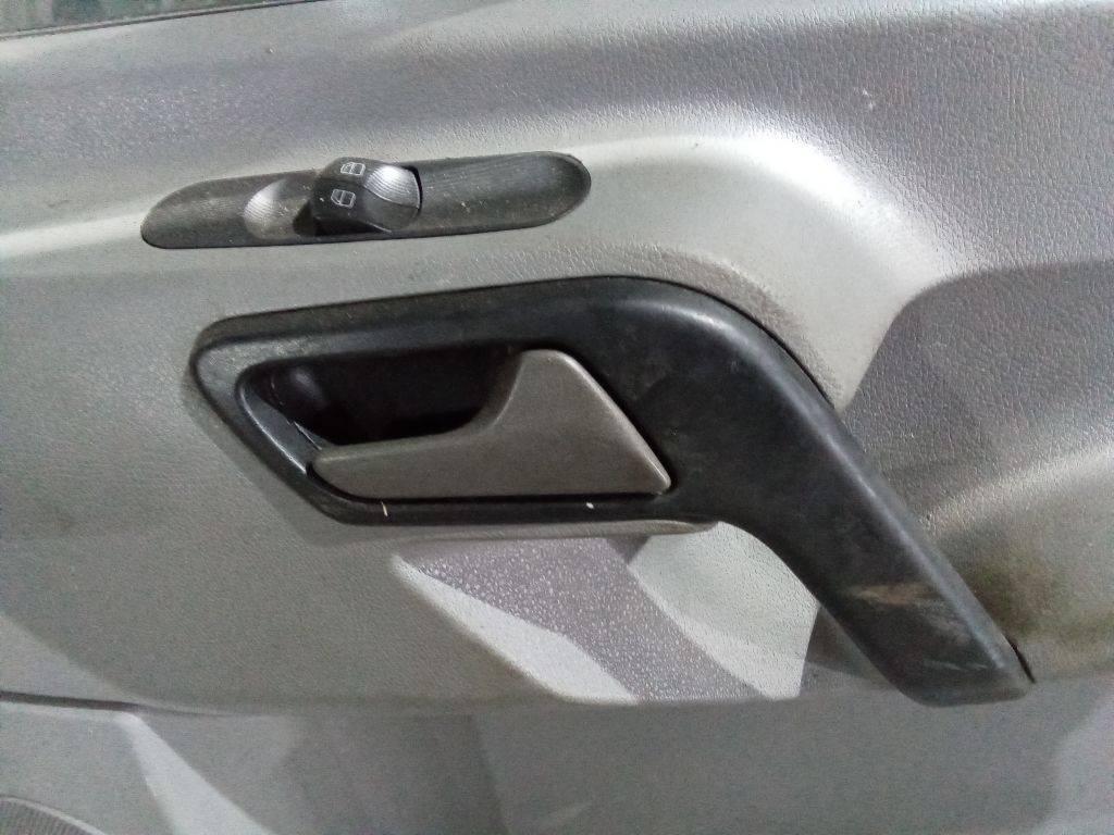 ручка внутренняя передняя правая Mercedes-Benz Sprinter 2 поколение (W906) 2012 - фото №1