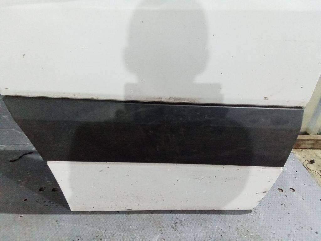 молдинг двери передней левой Mercedes-Benz Sprinter 2 поколение (W906) 2012 - фото №1