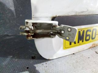 петля двери Mercedes-Benz Sprinter 2 поколение (W906) 2010