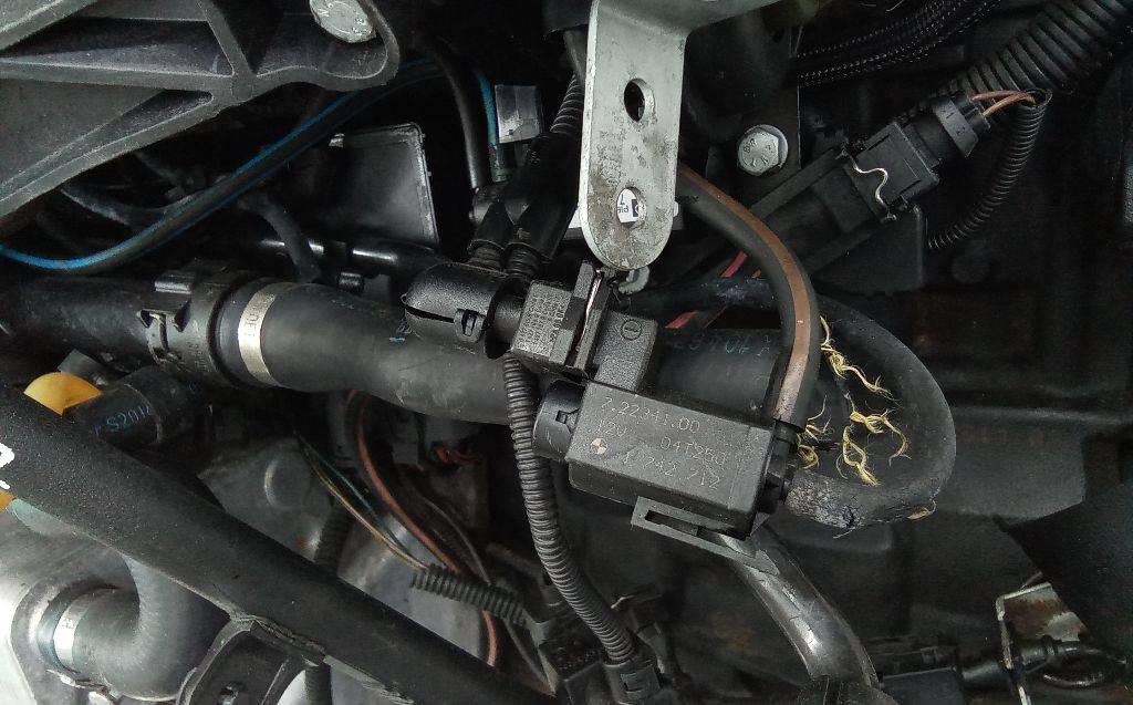 электромагнитный клапан BMW 5 серия E60/E61 2004, 2.5 л., дизель, 72234100 - фото №1