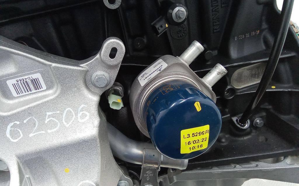 теплообменник масляного фильтра Renault Duster 2 поколение 2022, 2.0 л., бензин, МКПП, 8200806731 - фото №1