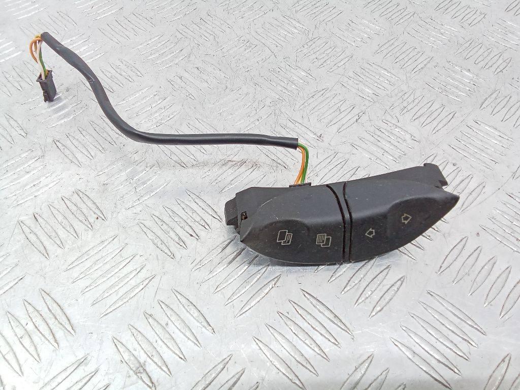 кнопки управления на руле Mercedes-Benz Sprinter 2 поколение (W906) 2010, A9068200010 - фото №1