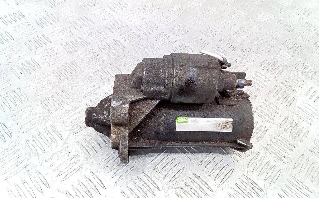 стартер Renault Duster 1 поколение 2011, 1.5 л., дизель, МКПП, 233003329R - фото №1