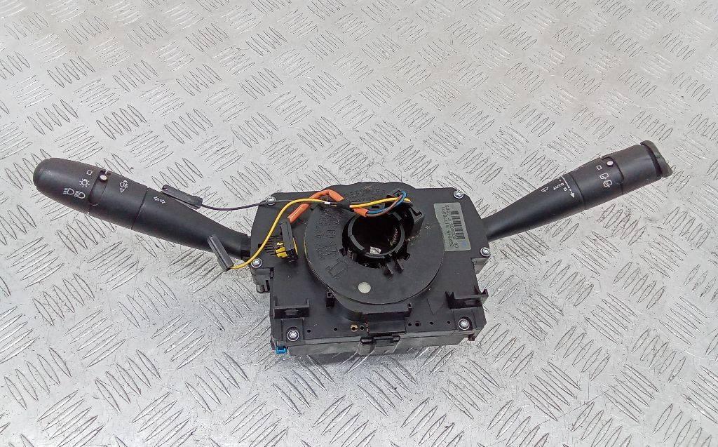 переключатель подрулевой (стрекоза) Citroen C2 1 поколение 2005, 96576769 - фото №1