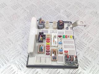 блок предохранителей Renault Scenic 2 поколение [рестайлинг] 2007, 8200481866